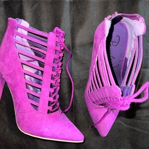 Privileged Fuchsia Strappy Heeled Booties